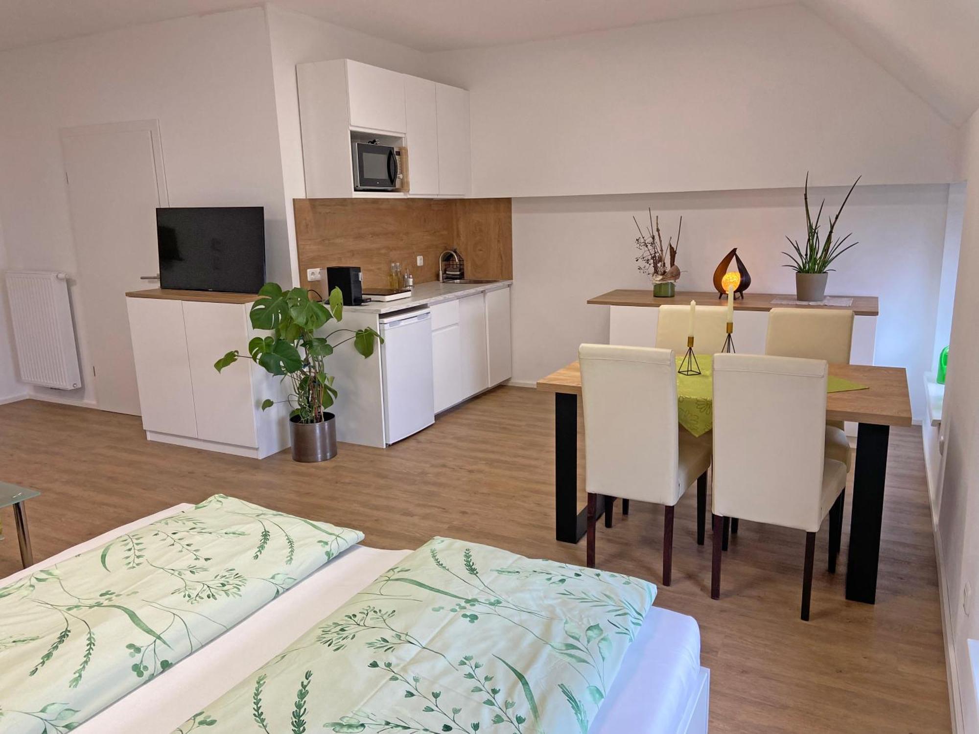 Ferien-wohnung Fuer 1-4 Pers In Seenaehe * Timelkam